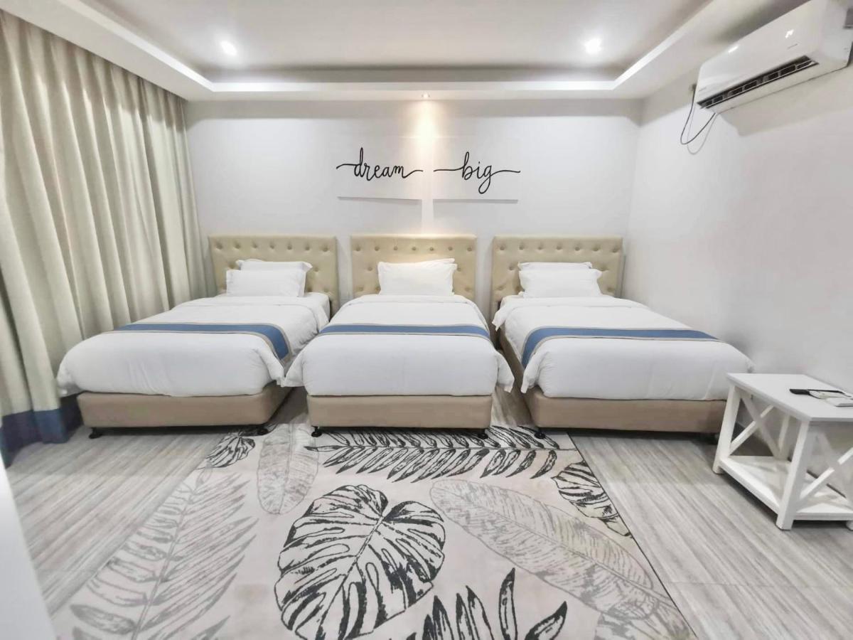Hampton Suites Davao Exterior foto