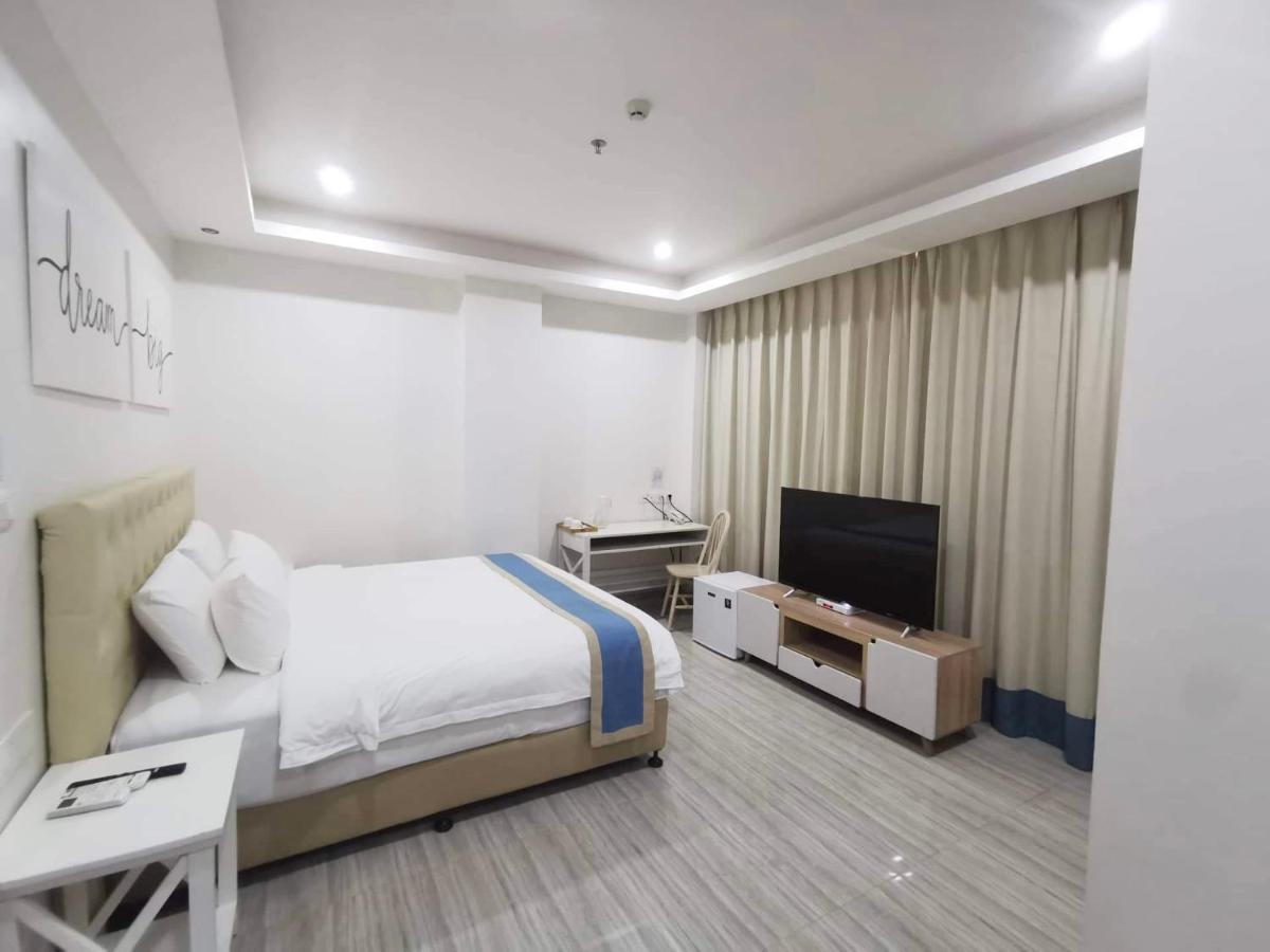 Hampton Suites Davao Exterior foto