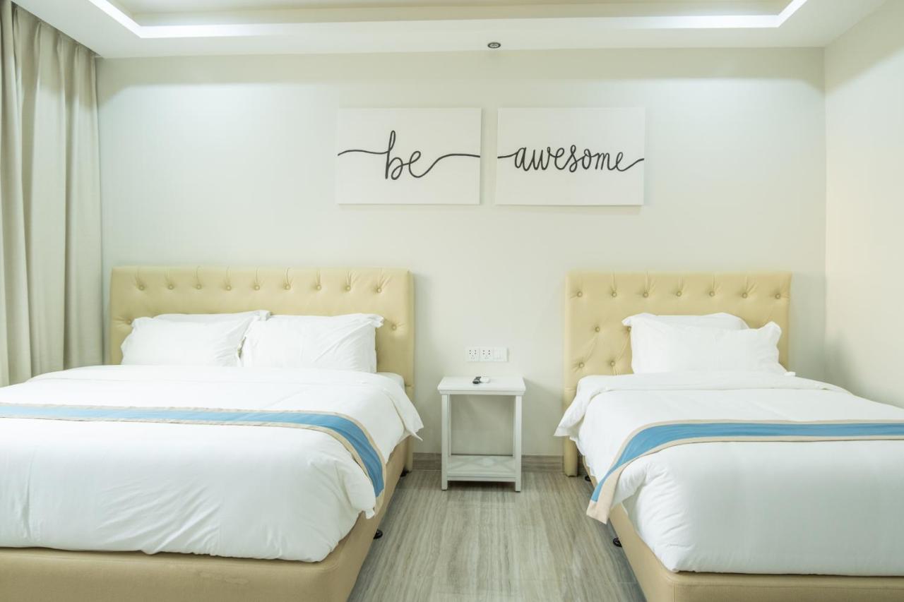 Hampton Suites Davao Exterior foto