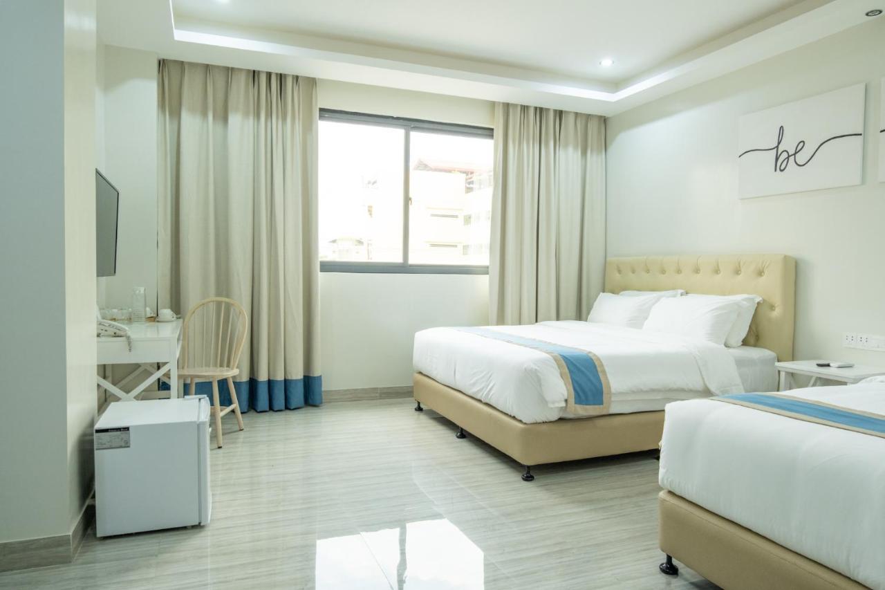 Hampton Suites Davao Exterior foto