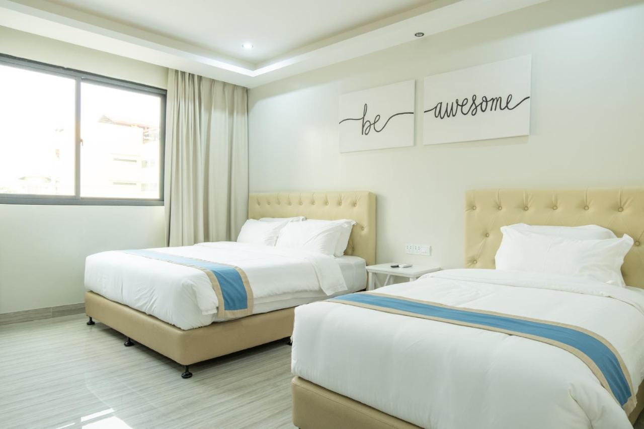 Hampton Suites Davao Exterior foto